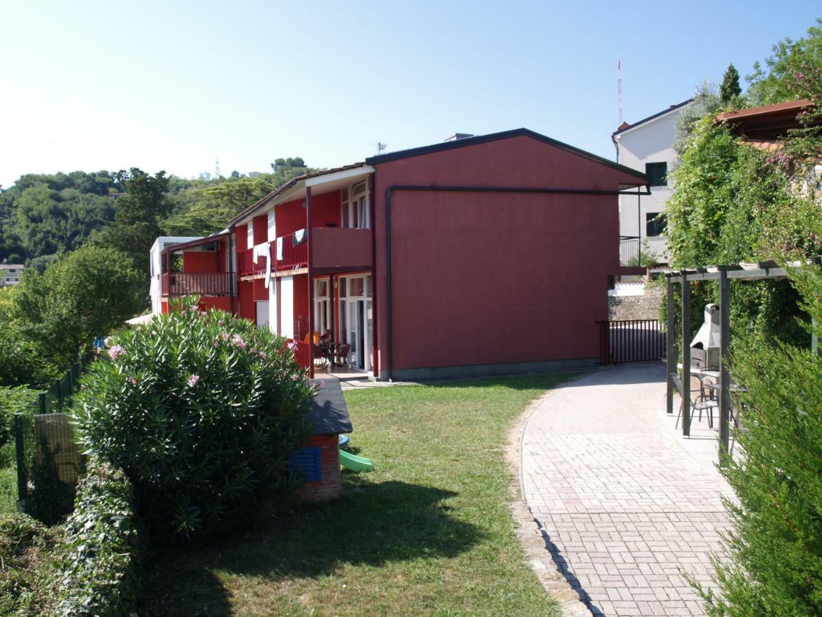 Apartments Lavanda Fiesa Pirano Esterno foto